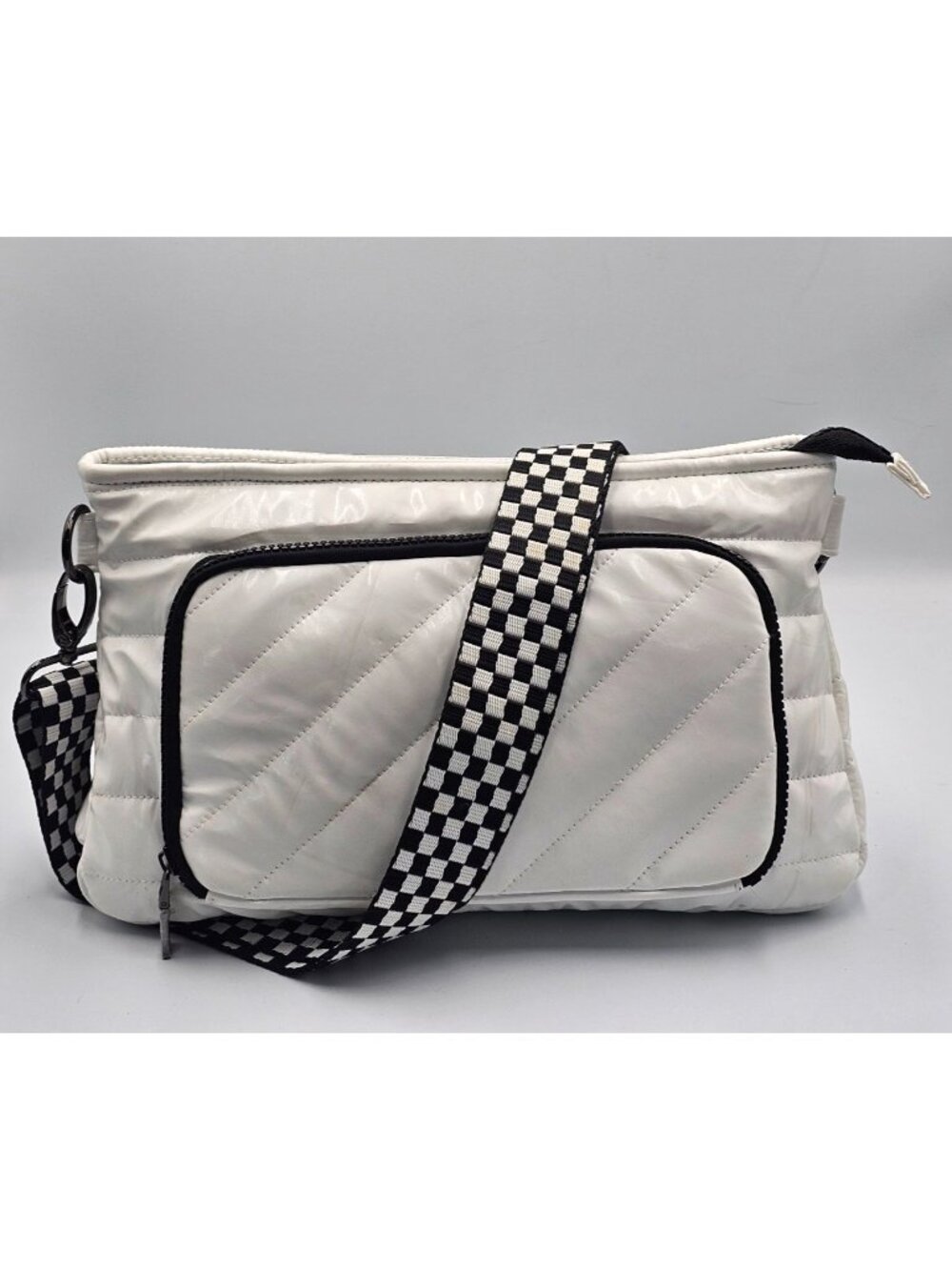 Think Royln Women Quilted White Glossy Finish  Bank Street XL Crossbody Bag 3305 - Picture 3 of 16